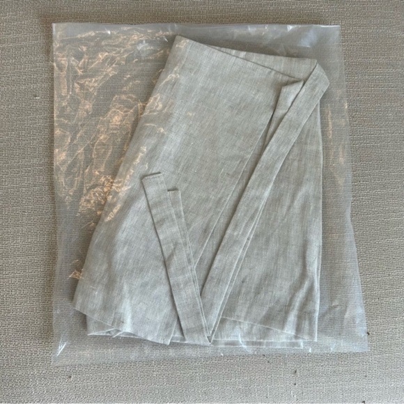 NEW Reformation Eva Linen Skort - Oatmeal - Picture 4 of 7